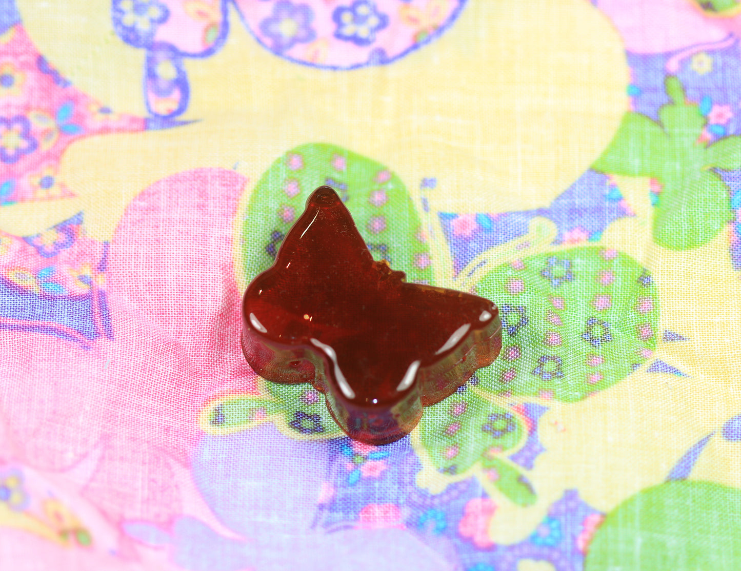 Butterfly shaped rockin rosin violin viola cello with patterned cloth