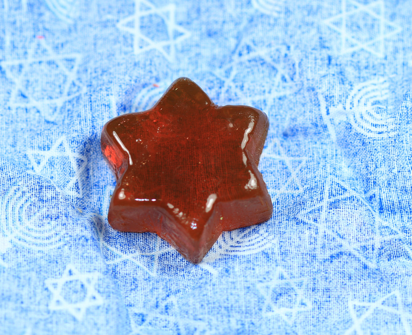 Star of David Rockin Rosin for violin viola or cello, patterned cloth