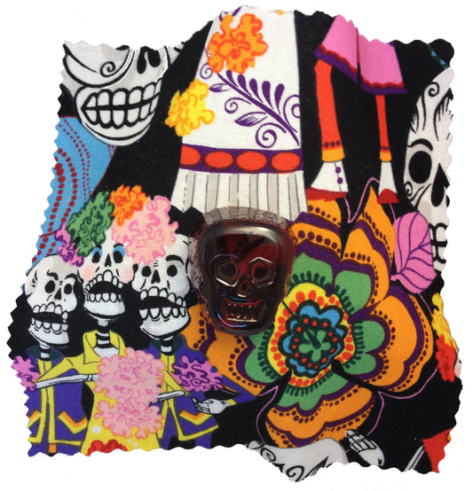 Skull shaped rockin rosin violin viola cello with patterned cloth